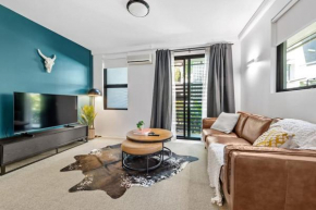 Tasteful Teneriffe! ~ 1Bed, 1Bath, 1Car, Balconies